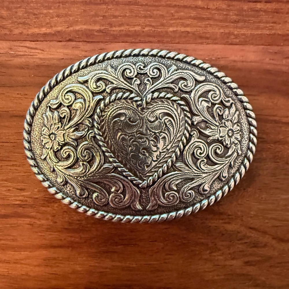 Ornate Silver-tone Heart Belt Buckle